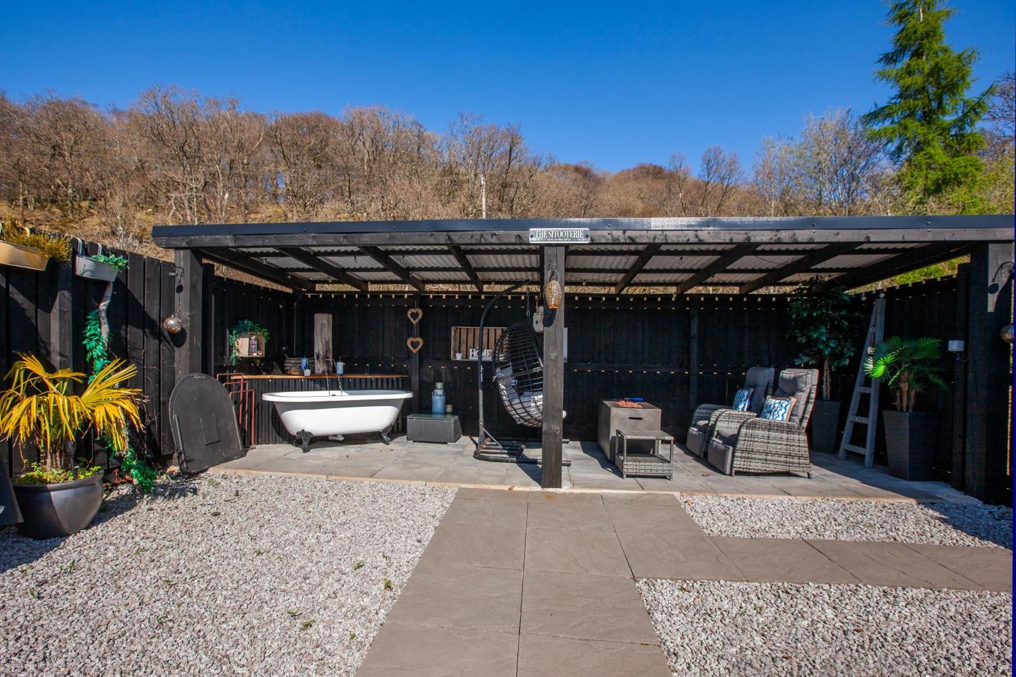 Appin Holiday Homes -Caravans, Lodges, Shepherds Hut And Train Carriage Stays 外观 照片
